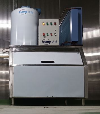 300KG Freshwater Flake Ice Machine 0.3T For Restaurant